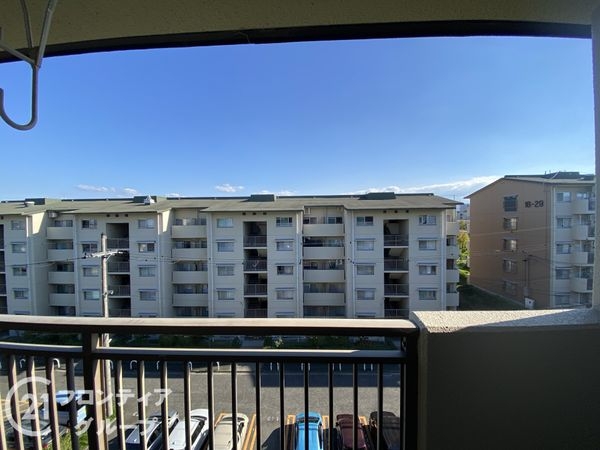 新桧尾台第３次住宅２７号棟　中古マンション