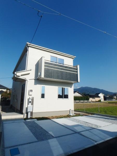 直方市大字感田の新築一戸建