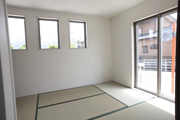 直方市大字頓野の新築一戸建
