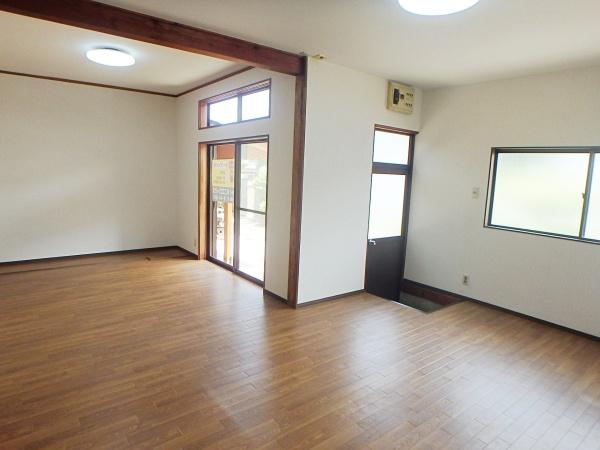 直方市大字山部の中古一戸建