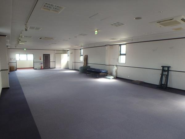 直方市新入事業用ビル
