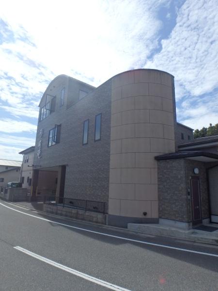 直方市新入事業用ビル