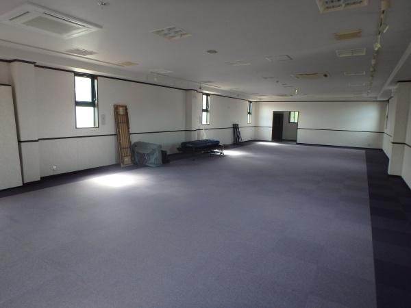 直方市新入事業用ビル