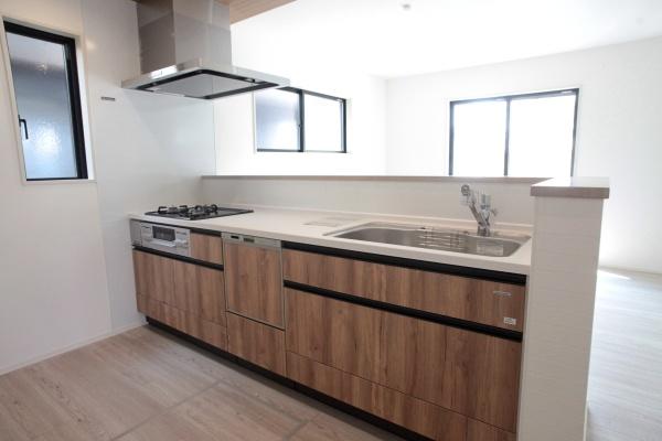 北九州市八幡西区町上津役西1丁目の新築一戸建(キッチン)