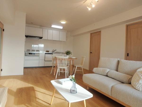 メゾンモンブラン鷹の巣701