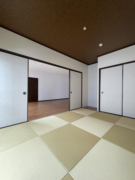 プリアデス木屋瀬　406号