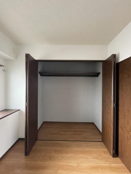 プリアデス木屋瀬　406号