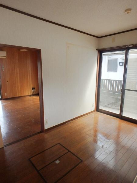 直方市大字上新入の中古一戸建て