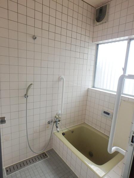 直方市大字上新入の中古一戸建て
