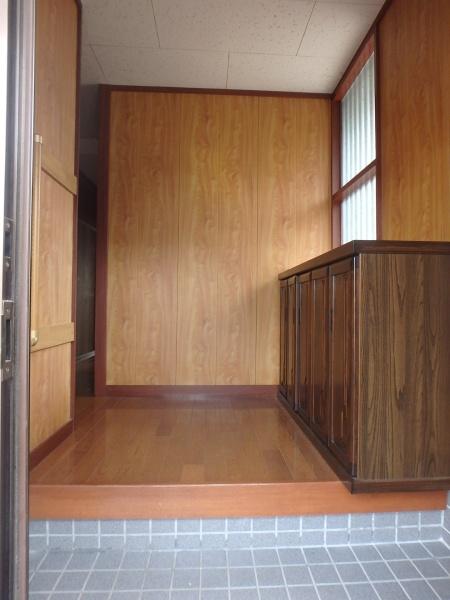 直方市大字上新入の中古一戸建て