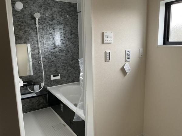 遠賀郡水巻町頃末北３丁目の新築一戸建