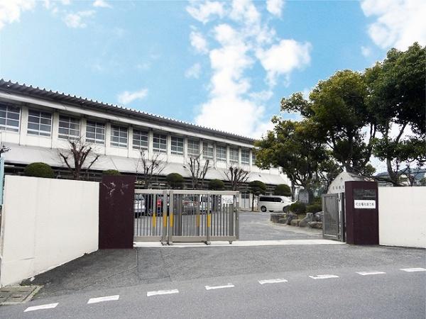 北九州市八幡西区上上津役２丁目の新築一戸建(上津役中学校)