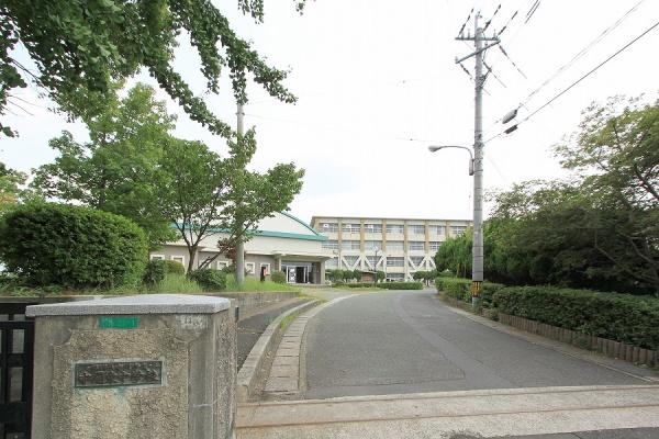 中間市東中間１丁目の新築一戸建(中間東中学校)