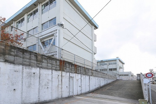 北九州市八幡西区別所町の新築一戸建(北九州市立引野小学校)