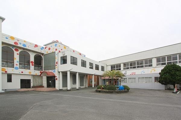 フォーレストマンションレイクサイド直方(大和幼稚園)