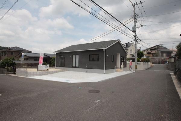 直方市大字上新入の新築一戸建