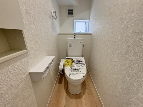 東近江市中野町第２－２号棟　新築分譲住宅