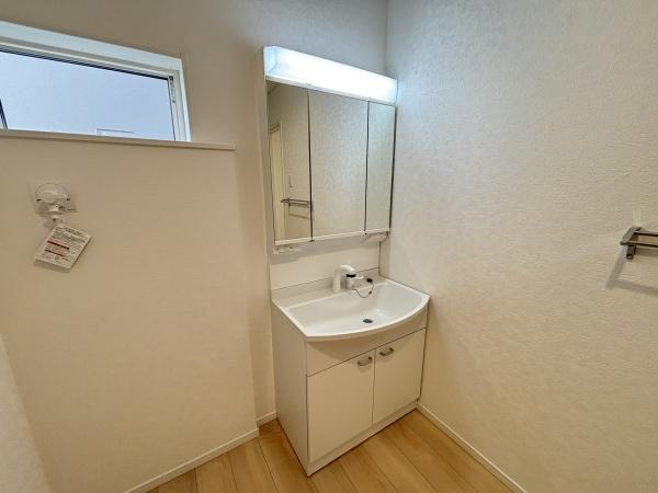 湖南市石部東第６　新築分譲住宅