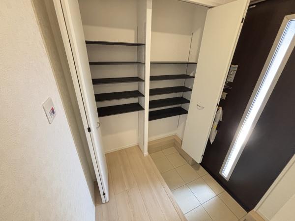 彦根市東沼波町第７－２号棟　新築分譲住宅