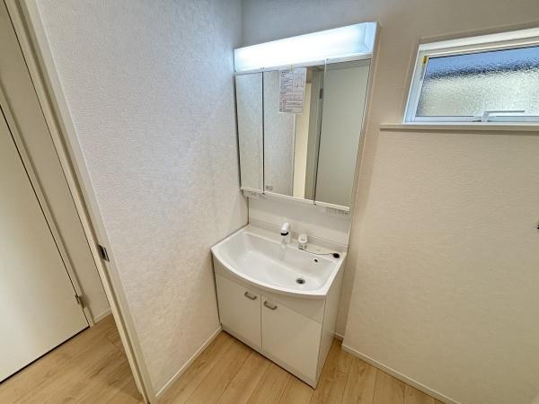 愛荘町山川原第２－３号棟　新築分譲住宅