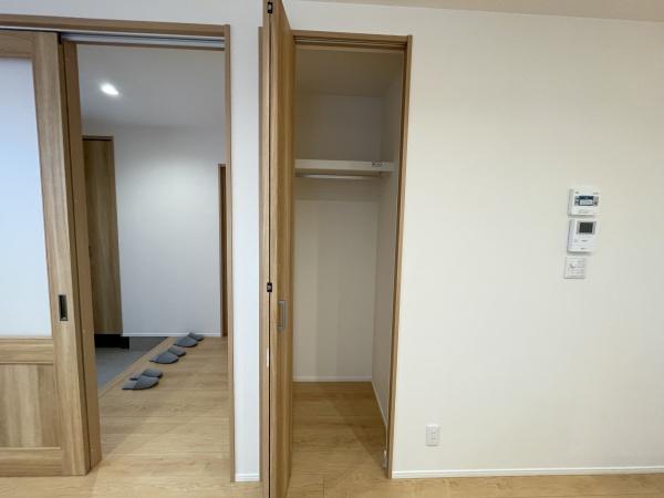彦根市長曽根南町の中古一戸建て