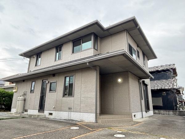 東近江市沖野２丁目　中古戸建て住宅