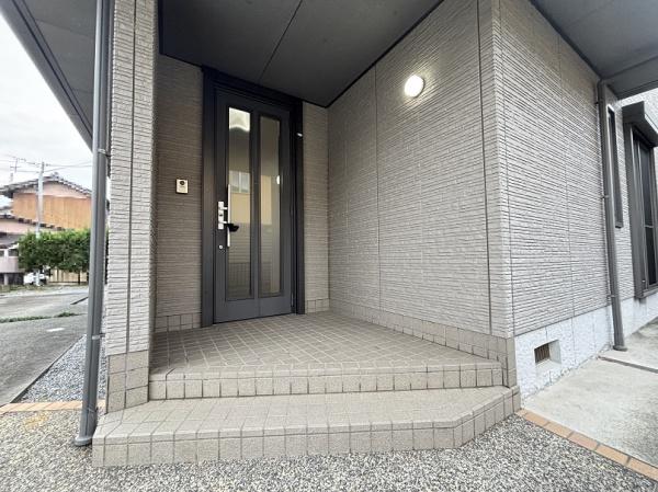 東近江市沖野２丁目の中古一戸建て