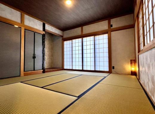 近江八幡市鷹飼町北１丁目の中古一戸建て