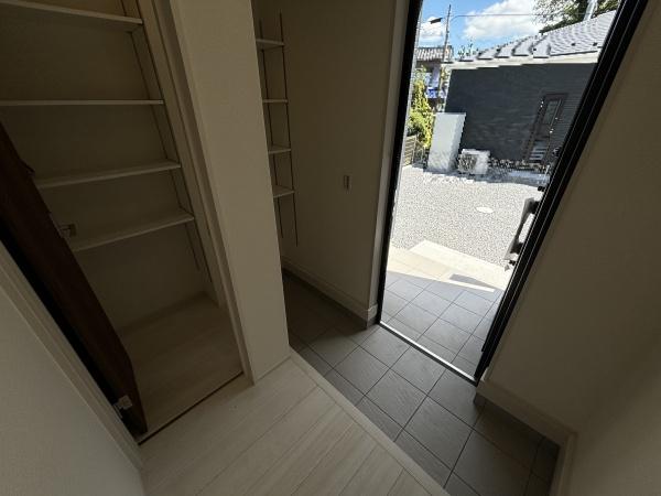 甲良町尼子２号棟　新築分譲住宅