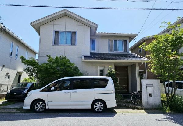 彦根市長曽根町の中古一戸建て