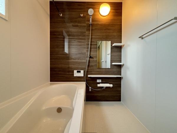 近江八幡市中村町1期2号棟 新築分譲住宅(バス)