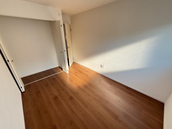 近江八幡市中村町1期2号棟 新築分譲住宅(洋室)