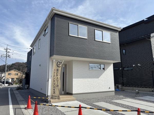 東近江市猪子町　新築分譲住宅
