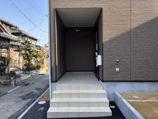 東近江市躰光寺町第２－１号棟　新築分譲住宅