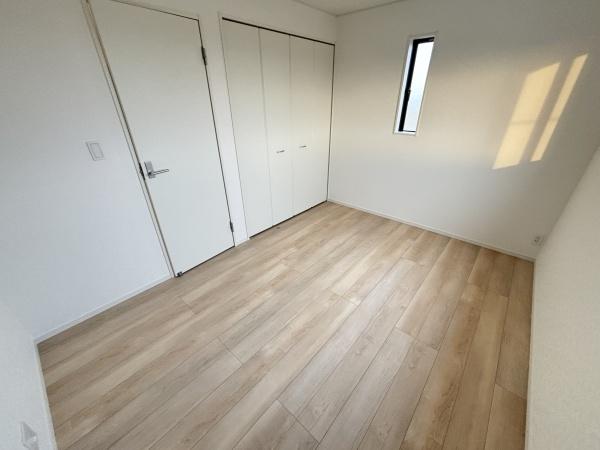 彦根市彦富町第２－１号棟　新築分譲住宅
