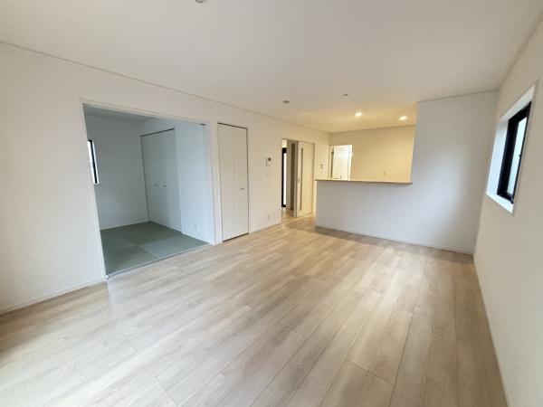 彦根市彦富町第２－１号棟　新築分譲住宅