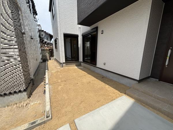 彦根市西今町１期２号棟　新築分譲住宅