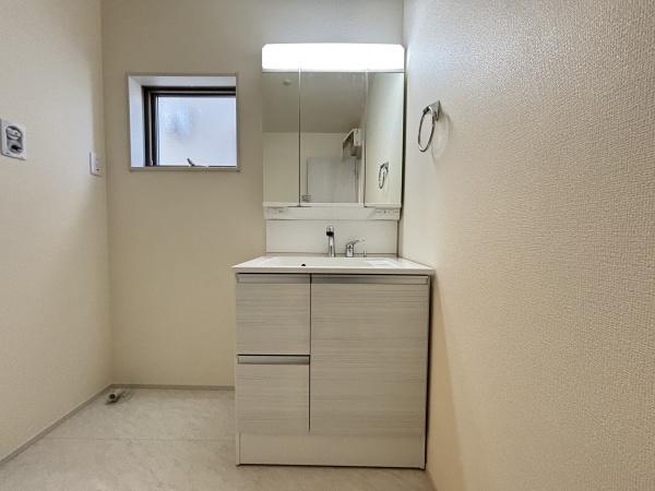 守山市小島町５期２号棟　新築分譲住宅
