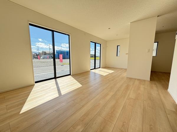 湖南市サイドタウン１号棟　新築分譲住宅