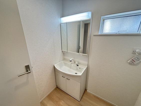 湖南市サイドタウン２号棟　新築分譲住宅