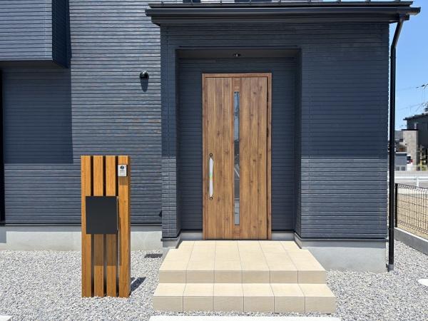 近江八幡市十王町　新築分譲住宅