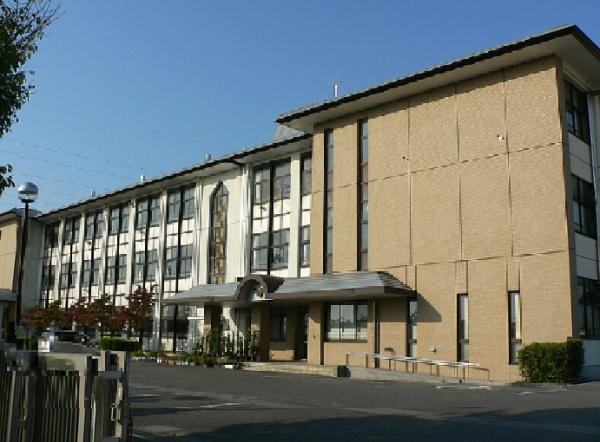 彦根市高宮町の中古一戸建て(彦根市立彦根中学校)