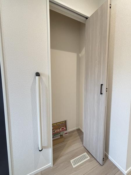 栗東市上鈎２４－１期２号棟　新築分譲住宅