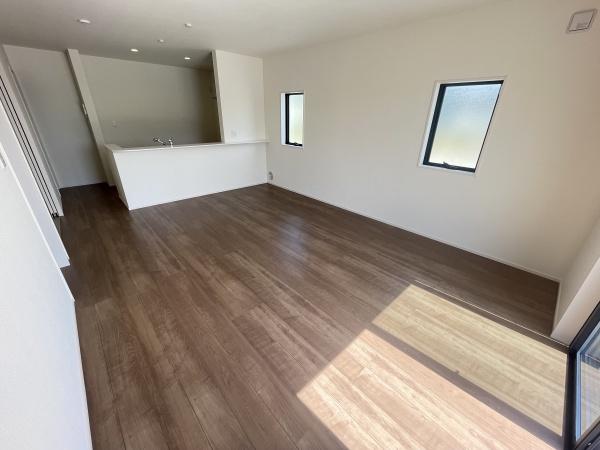 野洲市高木１期２号棟　新築分譲住宅