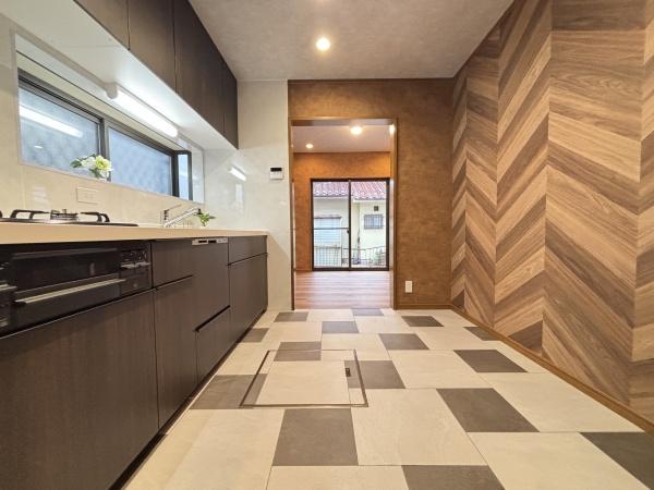 近江八幡市丸の内町　中古戸建て住宅