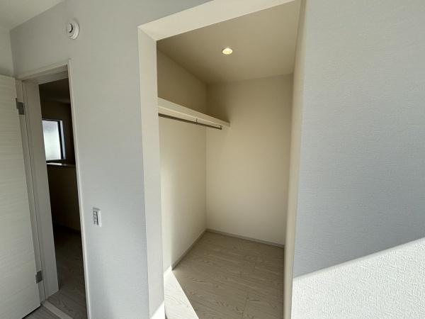 彦根市彦富町１期３号棟　新築分譲住宅