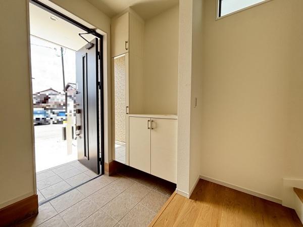 彦根市彦富町１期３号棟　新築分譲住宅