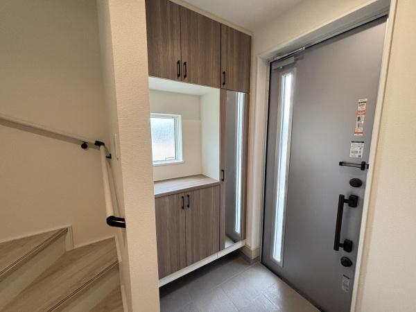 近江八幡市安土町常楽寺２４-１　１号棟新築分譲住宅