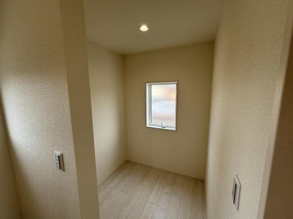 湖南市若竹町３期２号棟　新築分譲住宅