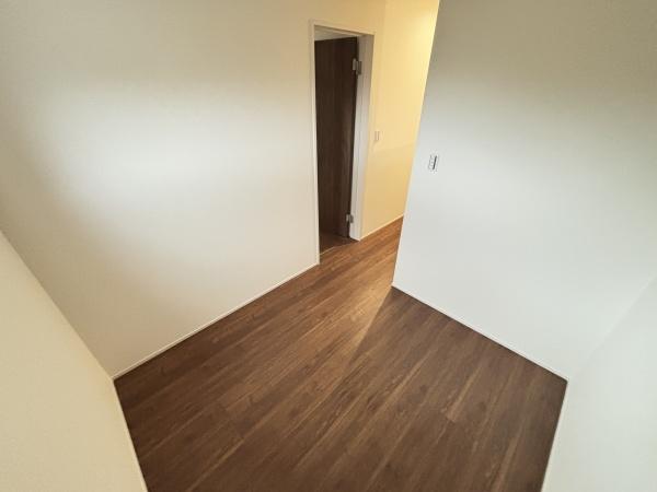 湖南市若竹町3期3号棟 新築分譲住宅(収納)